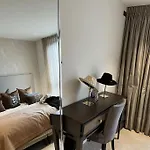Luxury Chelsea Waterfront View