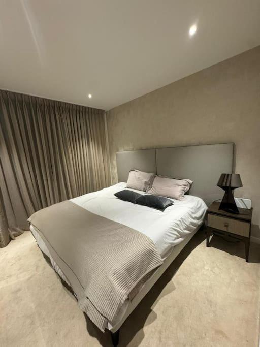 Luxury Chelsea Waterfront View Londra
